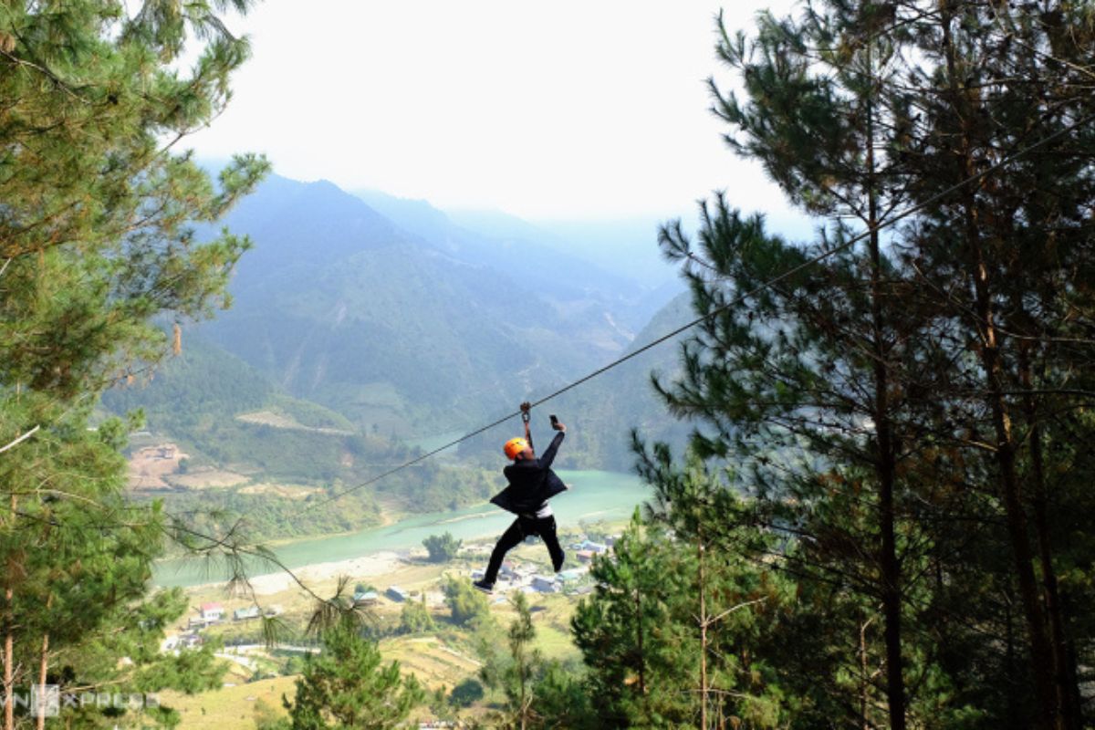 Ziplining in Tu Le in Mu Cang Chai Vietnam